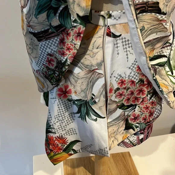 Ava 2 piece shorts suit - Picture 6 of 13